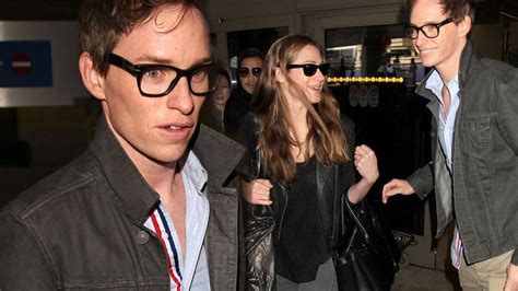 Spec Tacular Eddie Redmayne And Wife Hannah Bagshawe Touch Down At Lax