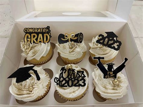 graduation cupcakes   merritt islandcocoa  cupcake