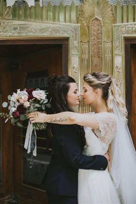 pin von Полина Безрядина auf lesbian mit bildern lesbische hochzeit