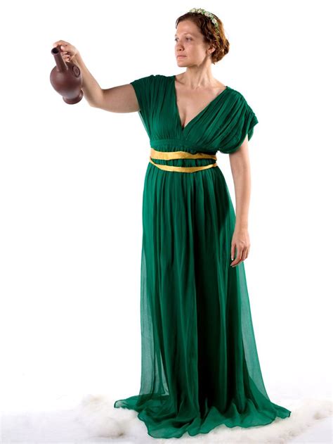 Lady In Green Handing Jug Greek Clothing Ancient Greek Clothing