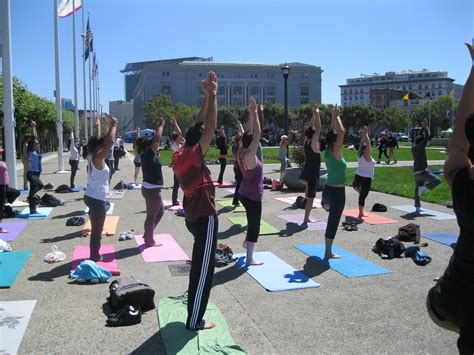 outdoor yoga classes in san francisco
