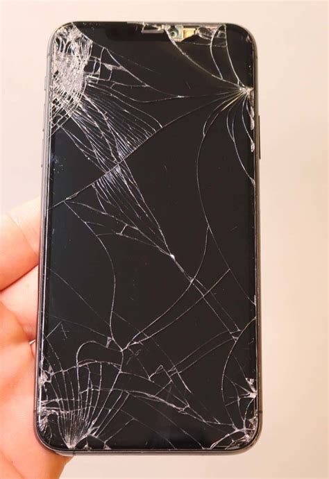 Broken Atandt Apple Iphone 11 Pro Max 64gb Nwgf2ll A 14 2 Cracked Bad