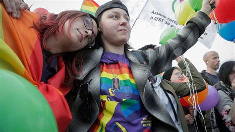 russia moves to introduce a same sex marriage ban in the