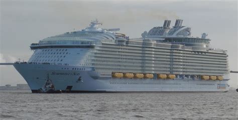 largest cruise ships   world largestorg