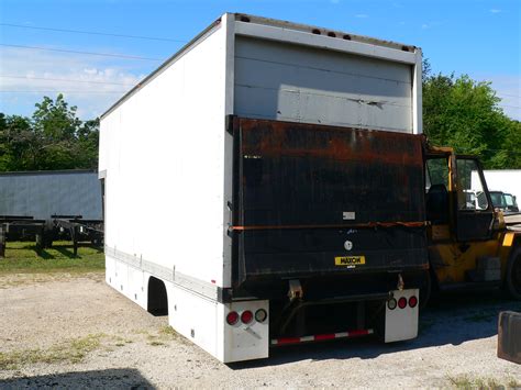 ft truck bodies  sale dry freight  truck body