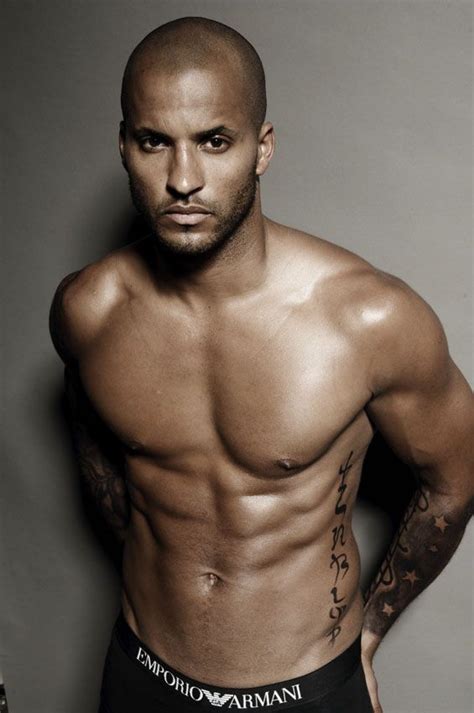 “single ladies” eye candy ricky whittle has some advice for single men mooie mannen mannen