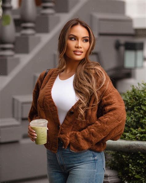 daphne joy bio age height models biography