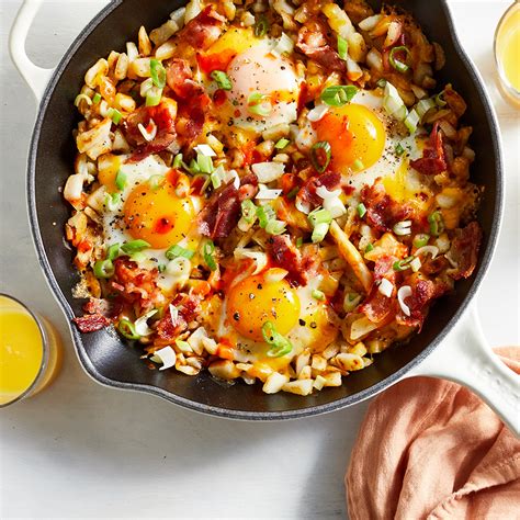 egg hash brown bacon breakfast skillet recipe eatingwell