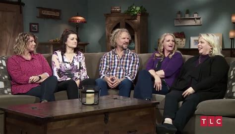 Sister Wives Fans Claim Kody Browns ‘favorite Wife Robyn Moved Entire