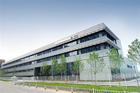 bmw group  center opens  beijing comprehensive  network enhances localized innovation