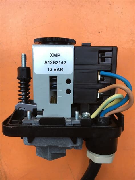 water pump pressure switch wiring diagram square  disconnect switch wiring diagram