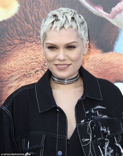 Jessie J Ditches The Peroxide Blonde Look For Natural Hair Colour In La
