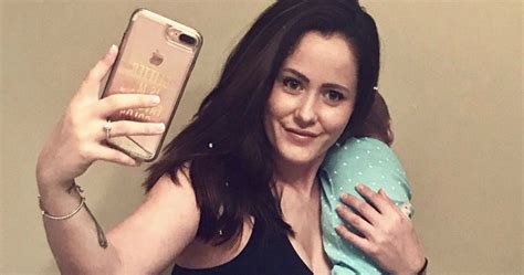 jenelle evans has fans convinced she s pregnant weeks after losing