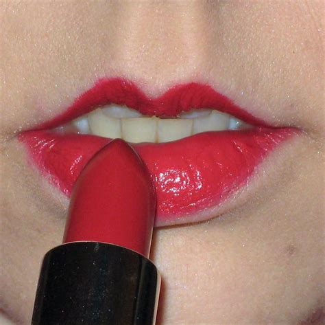 erica s fashion and beauty avon true color nourishing lipstick swatches