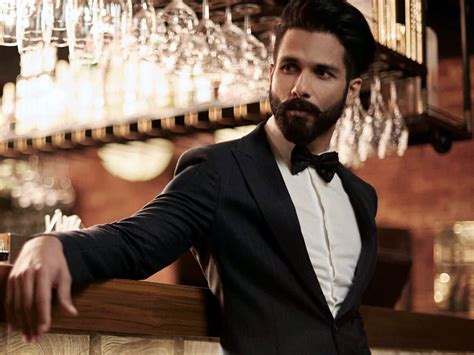 shahid kapoor responds  rumours   diagnosed  stomach