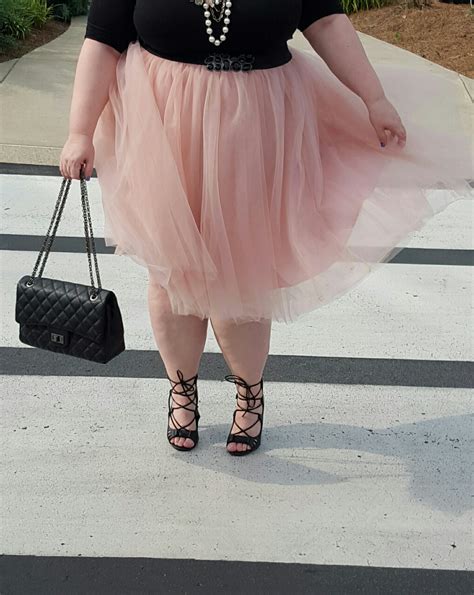 thestylesupreme plus size ootd pink tulle skirt and lace