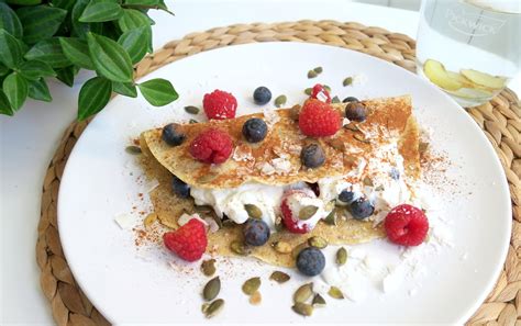 gezonde ontbijt pannenkoek met kwark en fruit optima vita
