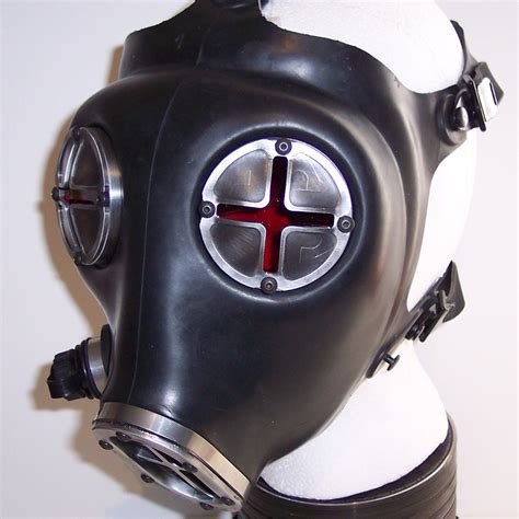 Apocalypse Fetish Gas Mask Type 2 C W Smoke And Red Lenses Dsd