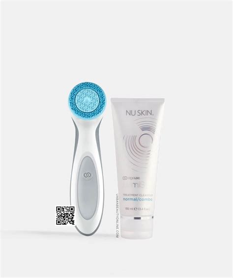 ageloc lumispa beauty device debut kit    cleanser