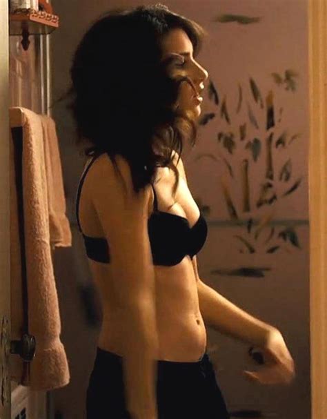 emmaroberts in gallery emma roberts bra picture 2 uploaded by larryb4964 on