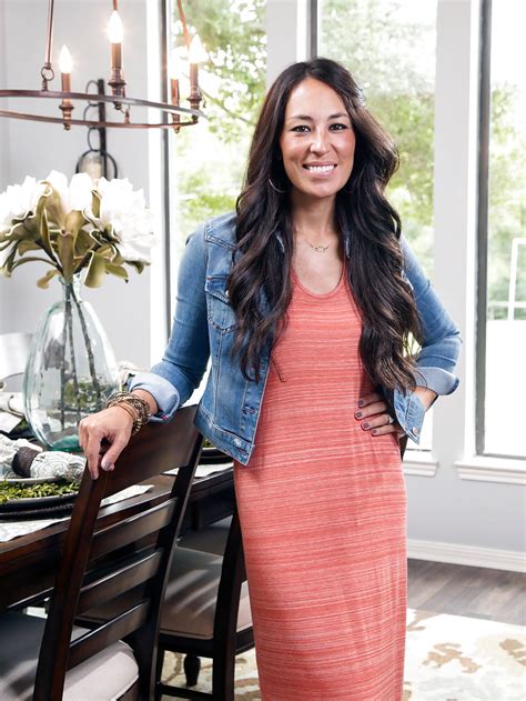 the hot sexy fixer upper lady and momma joanna gaines