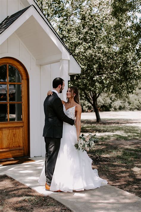 this new wedding chapel in texas is perched on sixteen