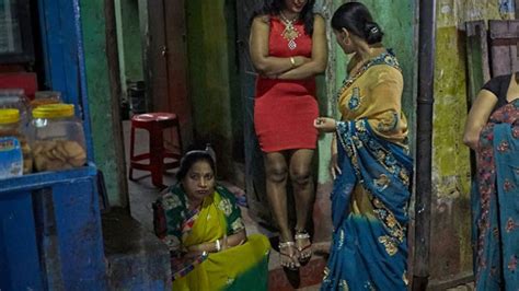 救済措置が発動した？ インド売春地帯の女たちがこれで幸せになるわけではない │ ブラックアジア：鈴木傾城