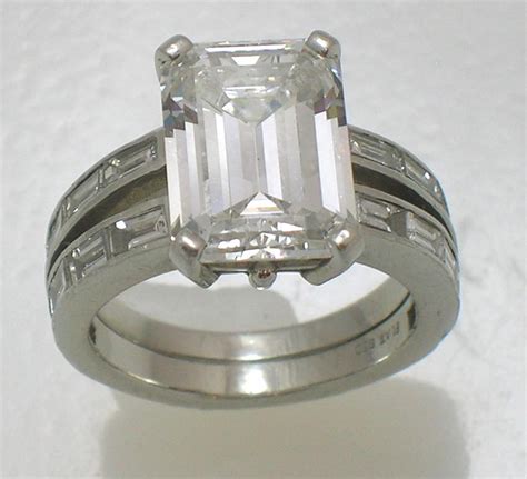 jewelry fashion  celebrities  carats diamond engagement ring