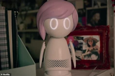 Miley Cyrus Is A Depressed And Fragile Pop Star Turned Robot Doll In