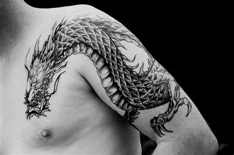 3d Dragon Tattoo Dragon Tattoo Starting On The Upper Arm Through
