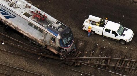 amtrak passengers sue company  deadly derailment cbc news