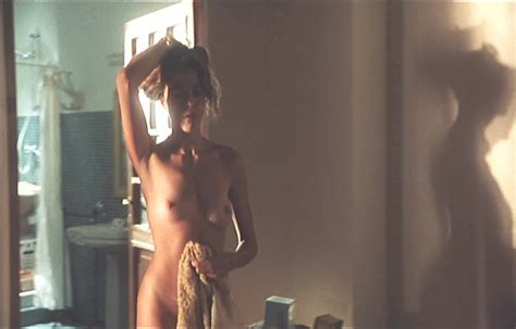 Nude Video Celebs Claudia Gerini Nude Il Gioco 2001