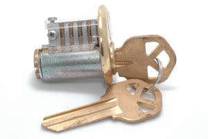 lever tumbler locks       work