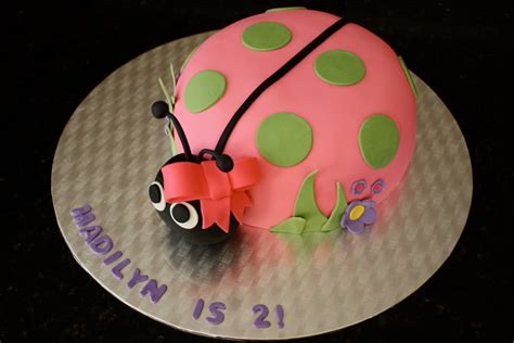 bakers cakes ladybug cake