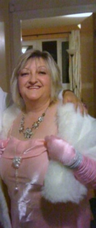 Honeybee56 58 From Alfreton Is A Local Granny Looking For Casual Sex