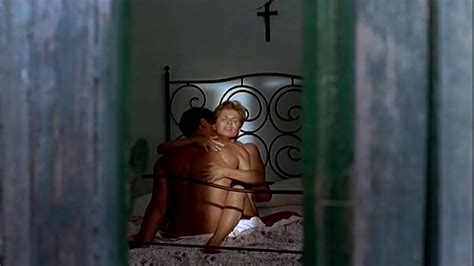 nude video celebs valerie stroh nude un homme et deux femmes 1991