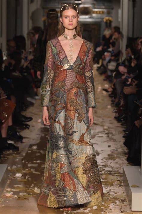 Valentino Spring 2016 Haute Couture Fashion Gone Rogue