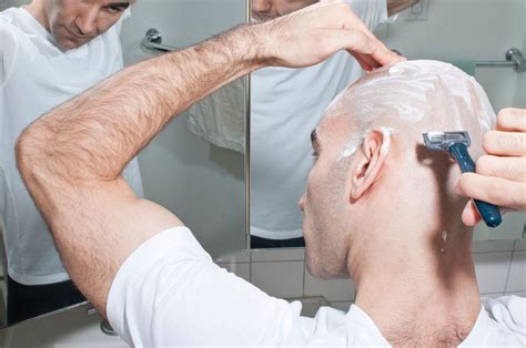 3 Simple Steps To Shaving Your Head