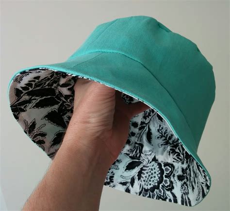 seaside fabricrafts fabulous reversible bucket hat  pattern  lost  paris