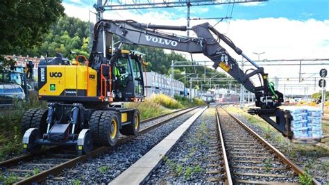 norges forste volvo ewr  high rail levert