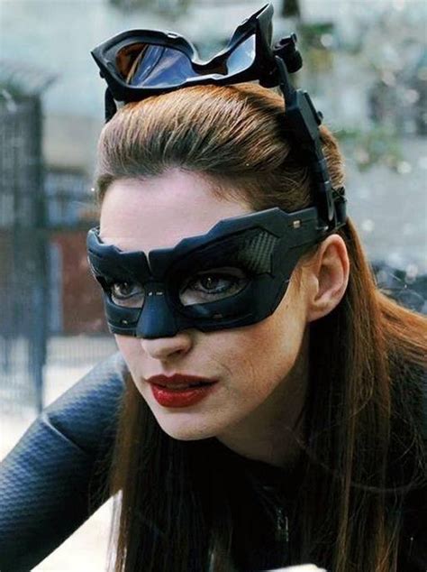 Pin By Eimy On Cabello Anne Hathaway Catwoman Catwoman Cosplay Anne