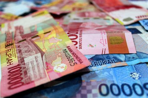 images money rupiah indonesia red blue finance economy