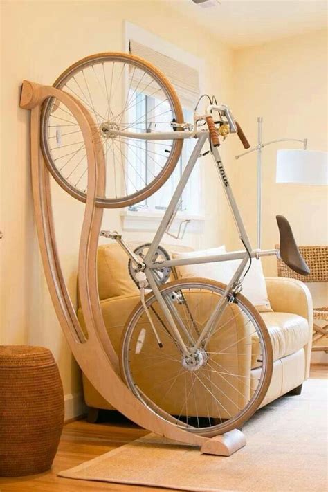 pin  dailin garcia  diy furniture bike storage decor