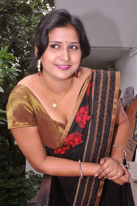 hot indian aunty in saree 9 photos indian cinema gallery
