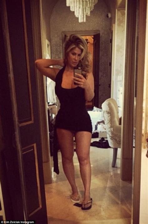 Kim Zolciak Takes Aim At Rude People By Admiring Every