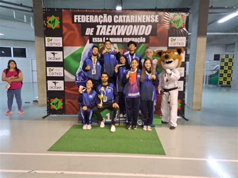 Taekwondo De Balneário Camboriú Conquista Nove Medalhas No Campeonato