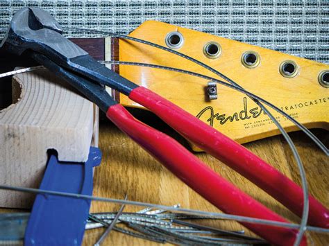 diy workshop   refret  vintage fender guitar