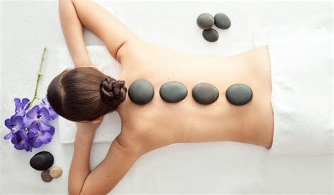 benefits of hot stone massage the lifestyle daily