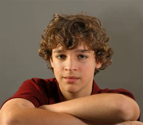 portret van een jongen stock foto image  bruin tiener