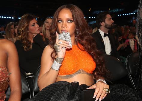 rihanna drinking from a flask at the grammys 2017 popsugar celebrity